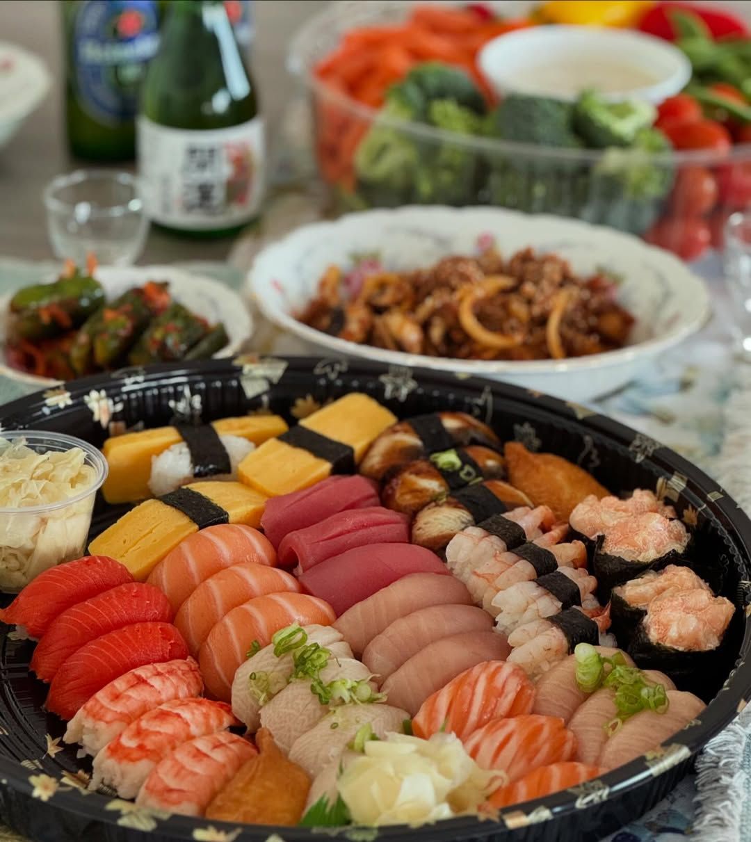 Sashimi and nigiri platter